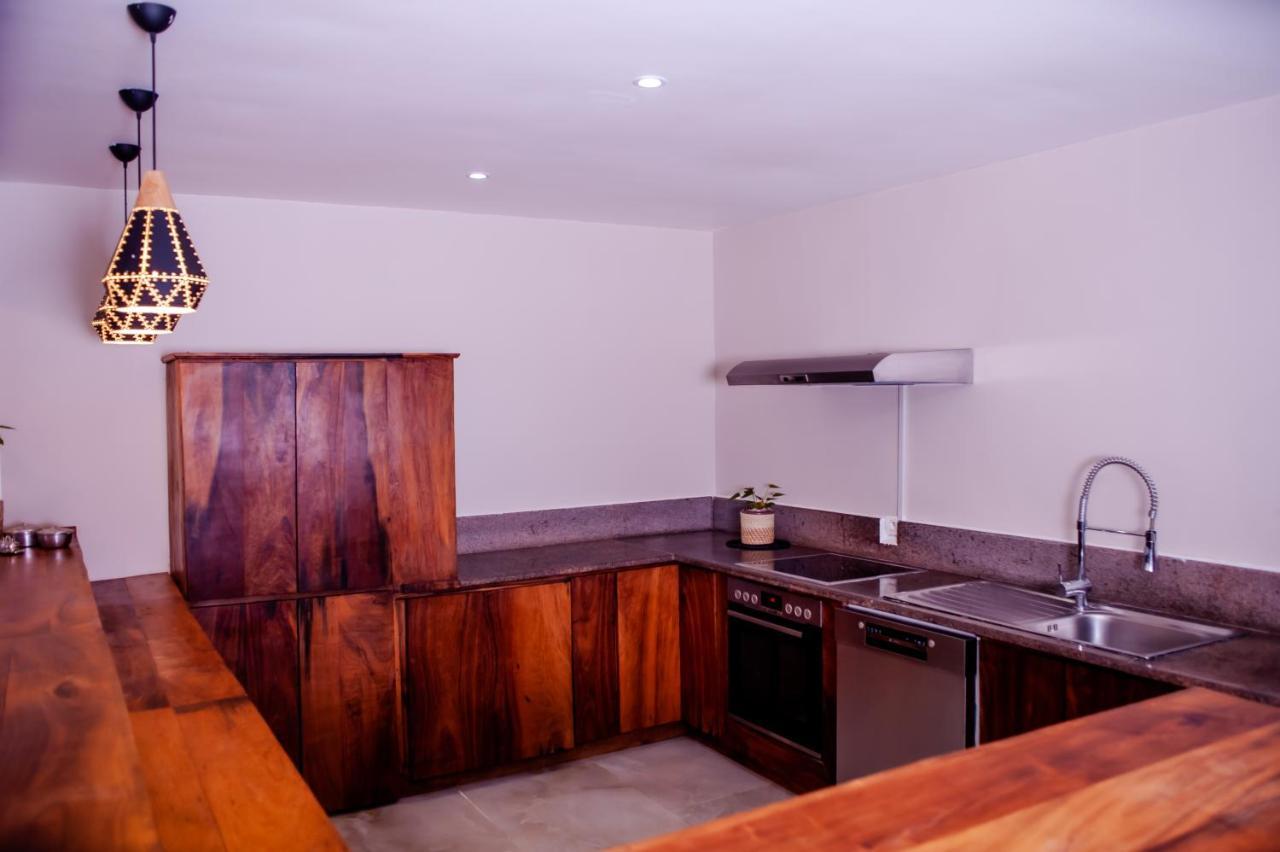 Ampifitia Guest House 塔那那利佛 外观 照片